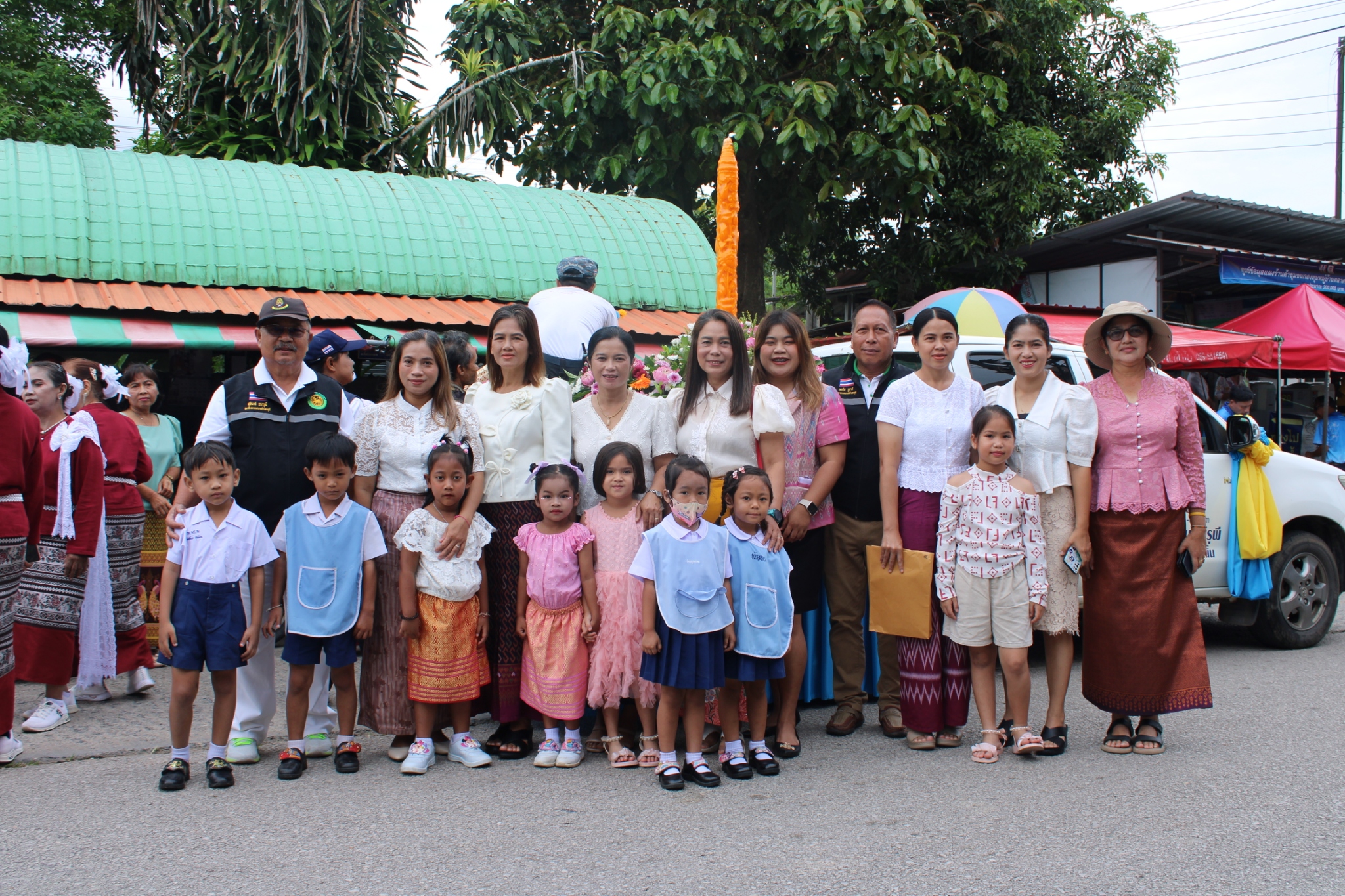 วันที่ 9 กรกฎาคม 2568 เทศบาลบาลตำบลพรุพี นำโดย นายนิติเทพ  ศรีสุข ตำแหน่ง นายกเทศมนตรีตำบลพรุพี  คณะผู้บริหาร สมาชิกสภาเทศบาล  ประชาชนและพนักงานตำบลพรุพี เข้าร่วมโครงการจัดกิจกรรมวันเข้าพรรษา (แห่งเทียนพรรษา) ณ วัดสุคนธาวาส
