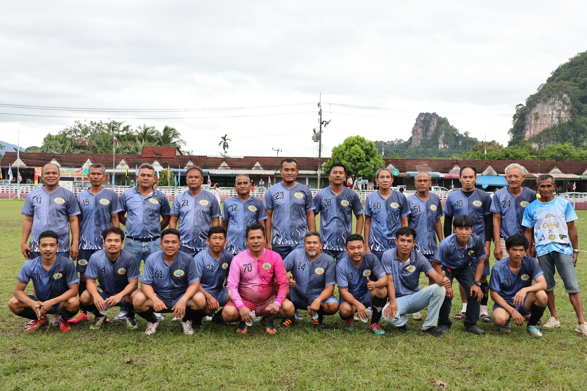 🏆⚽ วันที่ 27 สิงหาคม 2568
เทศบาลตำบลพรุพี เข้าร่วมการแข่งขัน กีฬาต้านยาเสพติด อปท.คัพ 2568
การแข่งขันฟุตบอล 
📍 นัดที่สามพบกับทีมเทศบาลตำบลท่าชี
ณ สนามกีฬาโรงเรียนบ้านนาสาร