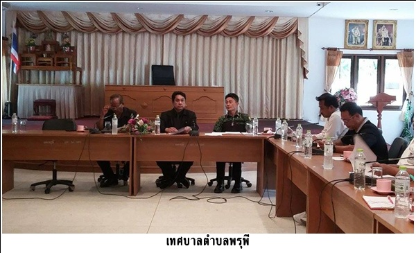 ประชุมโครงการพัฒนาสมุนไพร <br>เพื่อส่งเสริมสุขภาพและพัฒนาคุณภาพชีวิตคนไทย<br> เพื่อแจกจ่ายให้กับประชุาชนนำไปปลูก<br> และร่วมกันปลูกสมุนไพรในพื้นที่ <br>หมู่ที่ 4 บ้านคลองหินแท่น